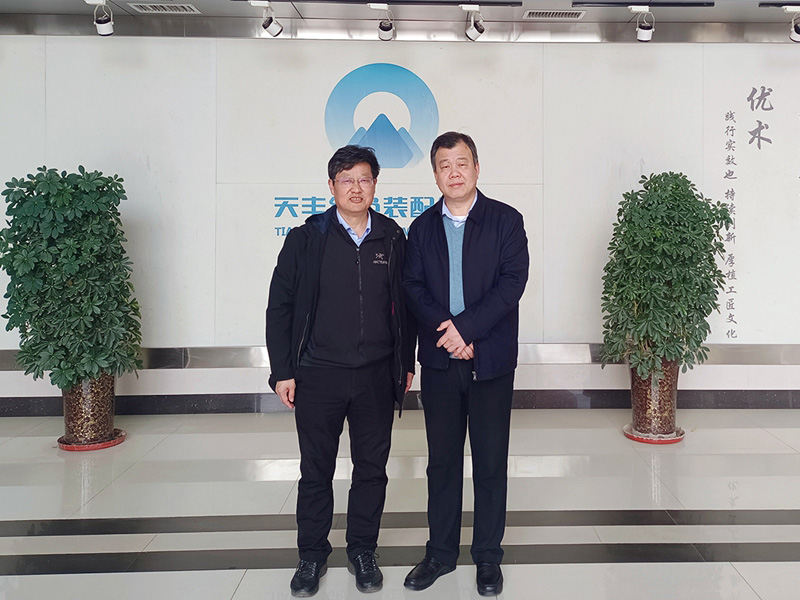 新鄉市人大副主任、高新區黨工委書記（jì）翟洪凱到天豐綠色裝配集團調研（yán）