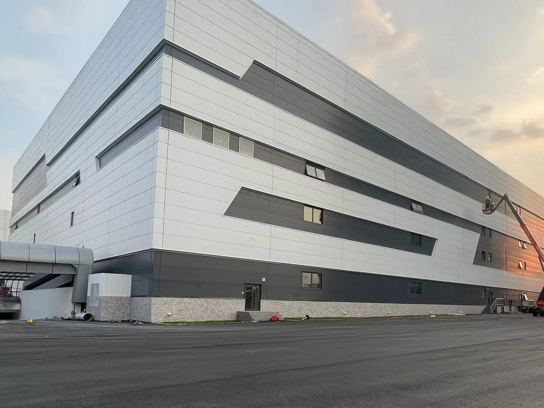 粤港澳（ào）大湾区（qū）民生保障冷链物流园区（qū）项目