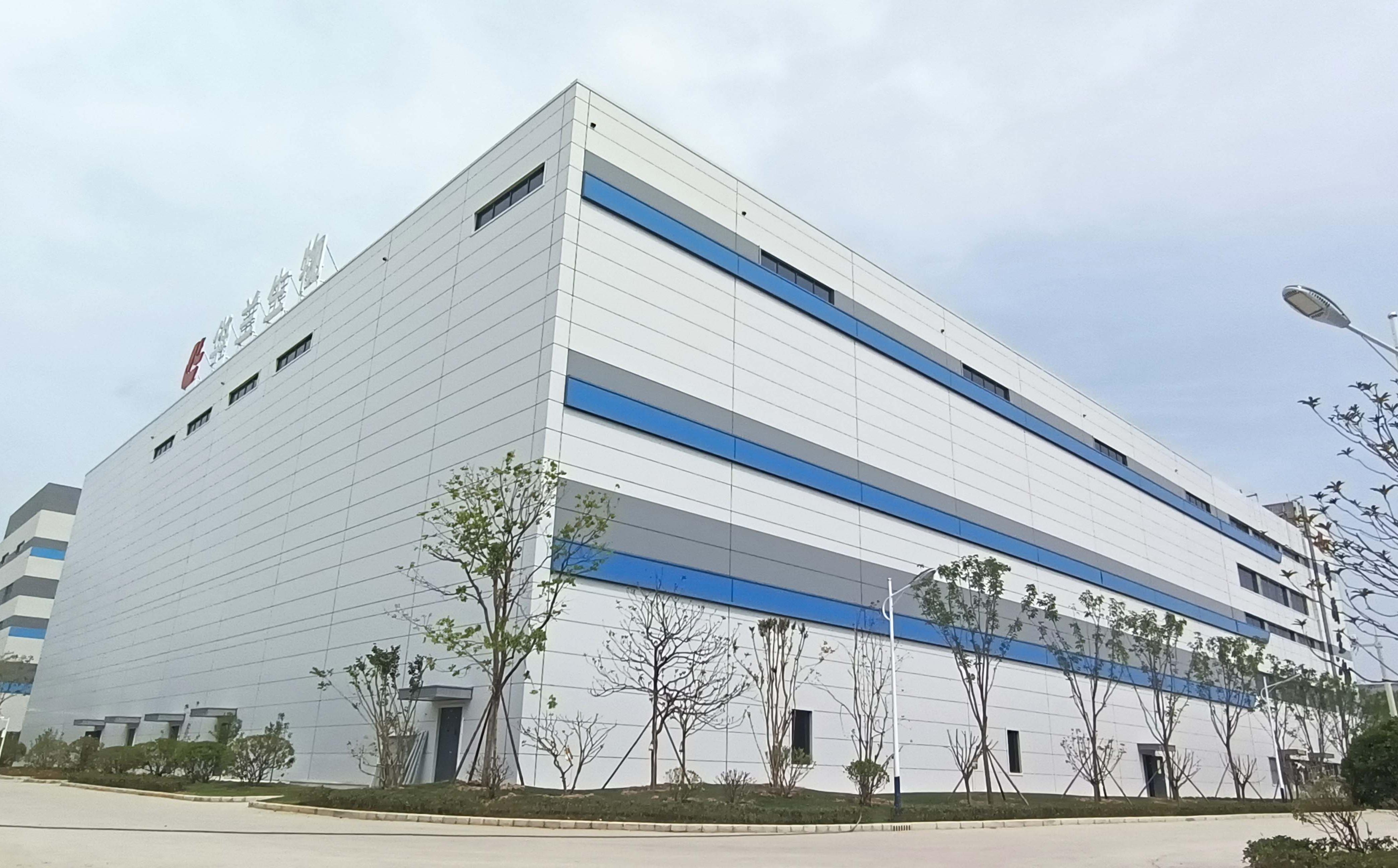 賞幕牆（qiáng）之美 品建築之韻