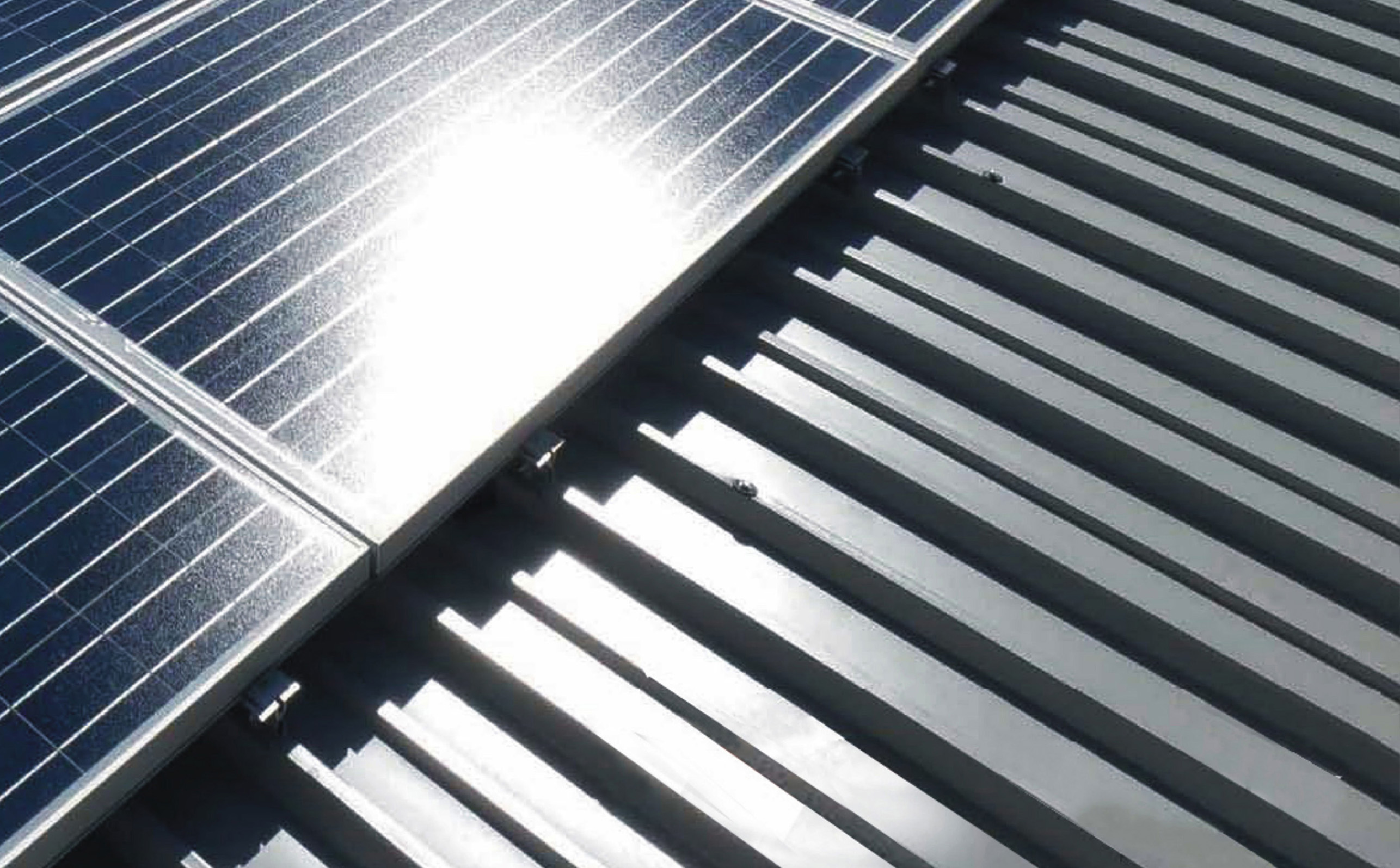 屋麵光伏高集（jí）成 節能降耗高能效