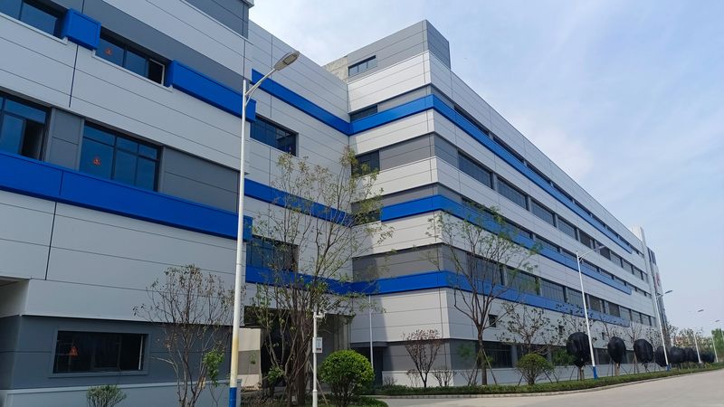 绿丰金属幕墙板 华兰生物项目